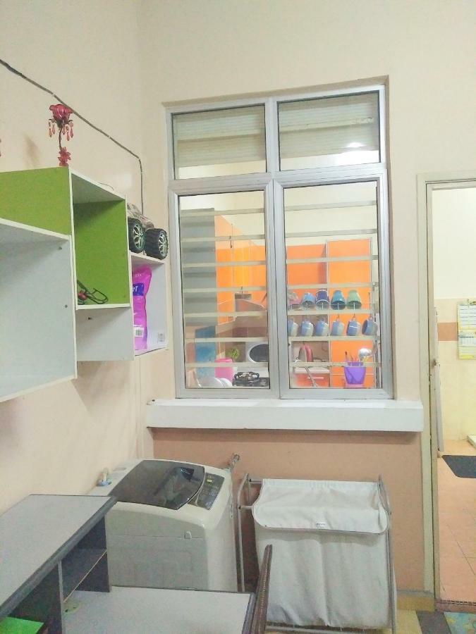 E&A Homestay Klia/ Sepang/ Nilai Eksteriør bilde