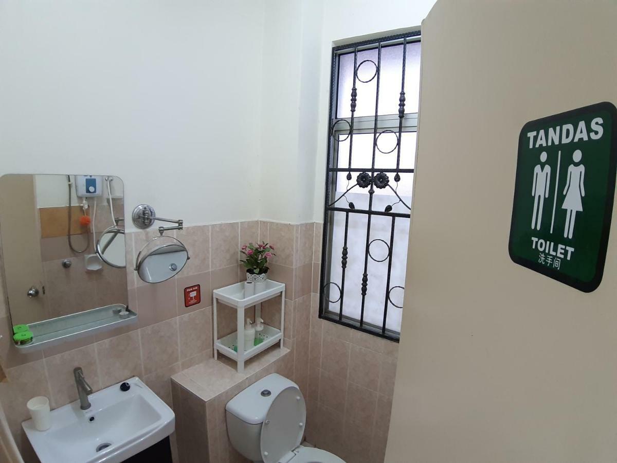 E&A Homestay Klia/ Sepang/ Nilai Eksteriør bilde